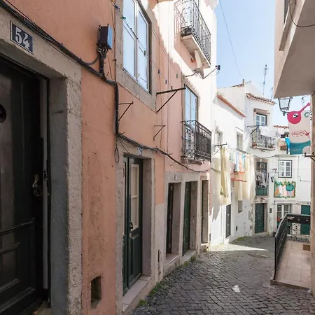 Bright In Alfama, Lisbon, Historic Heart & Great Views - Ttl99 Apartamento *