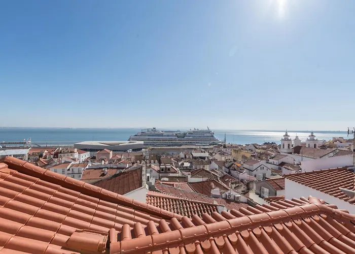 Bright In Alfama, Lisbon, Historic Heart & Great Views - Ttl99 Lejlighed